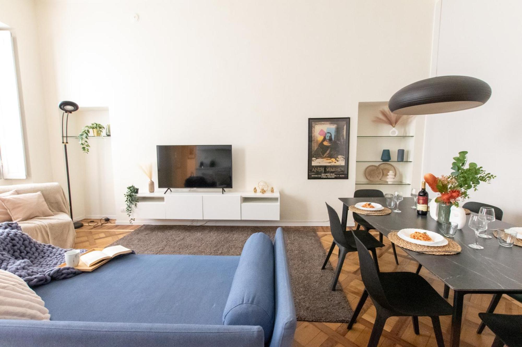 Luxury Apartment Near Duomo Italia 38 Милан Экстерьер фото